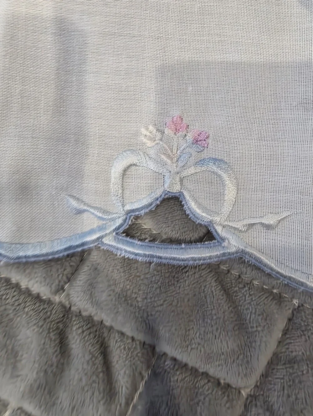 6pc Vintage Handmade Embroidered Bow & Flowers Dinner Napkins White
